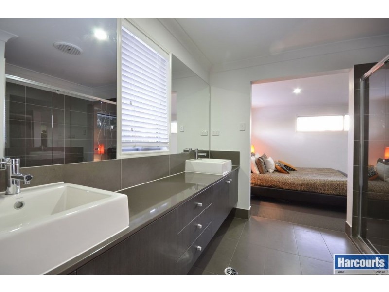 119 Raceview Avenue, Hendra QLD 4011
