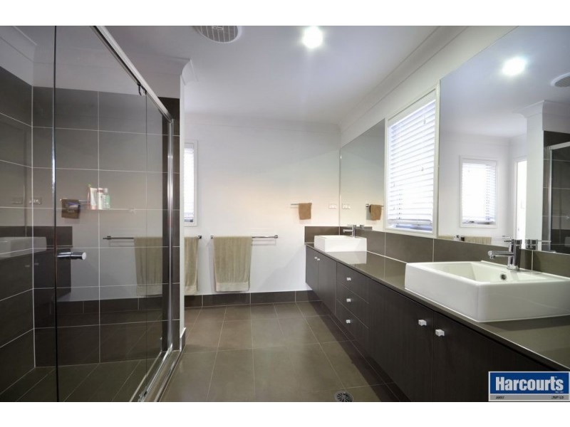 119 Raceview Avenue, Hendra QLD 4011