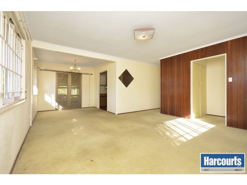6 Lord Byron Parade, Strathpine QLD 4500