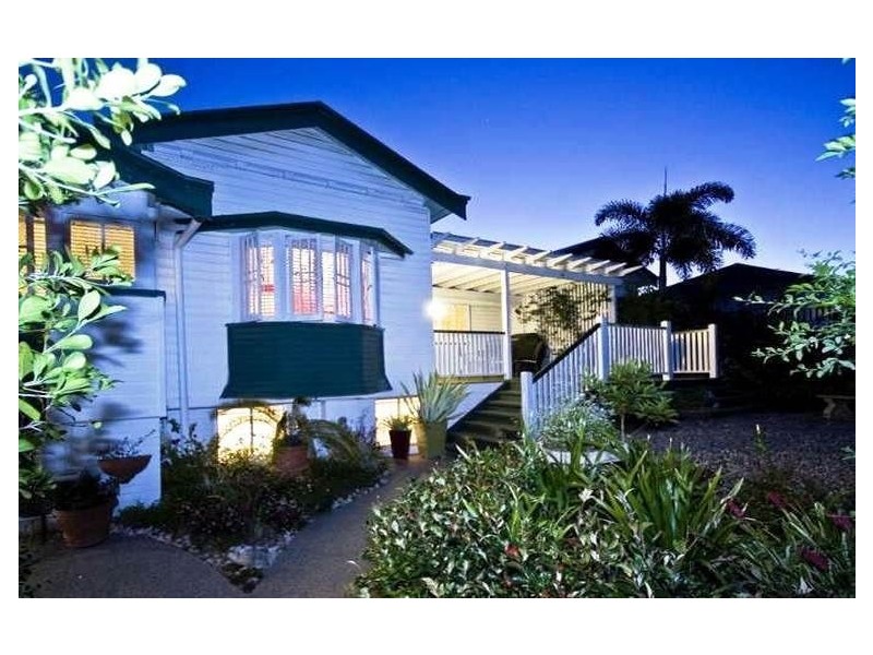 17 Ross Street, Northgate QLD 4013