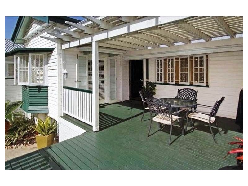 17 Ross Street, Northgate QLD 4013