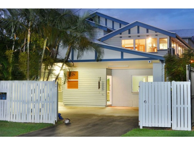 18 Jackson Street, Hamilton QLD 4007