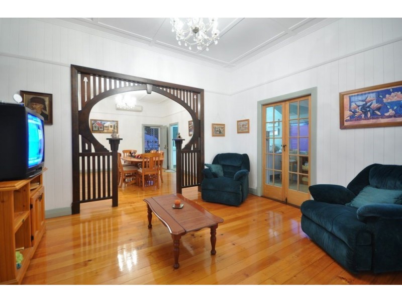 18 Jackson Street, Hamilton QLD 4007