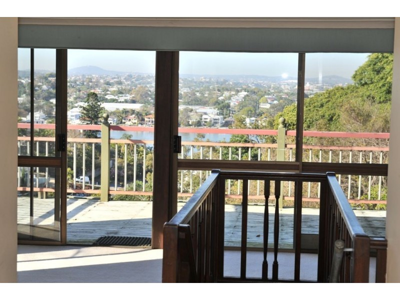 11 Ludlow Street, Hamilton QLD 4007