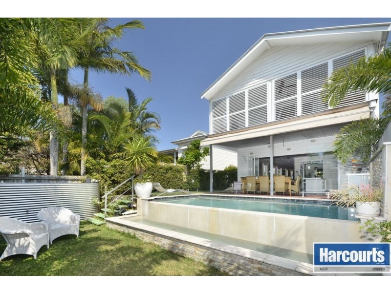 24 Winifred Street, Clayfield QLD 4011