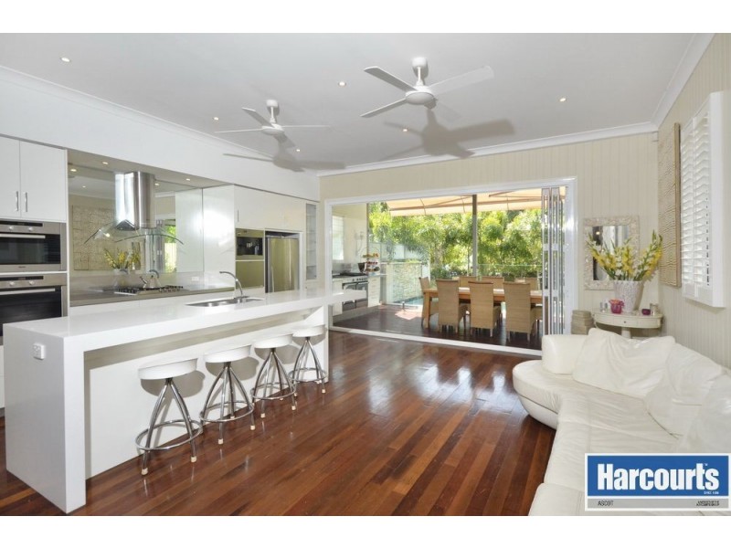 24 Winifred Street, Clayfield QLD 4011