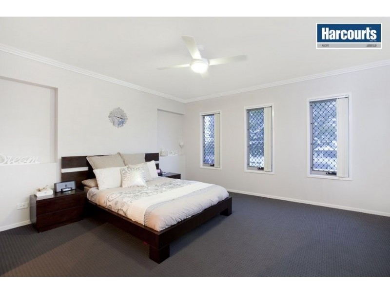 24 Ure Street, Hendra QLD 4011