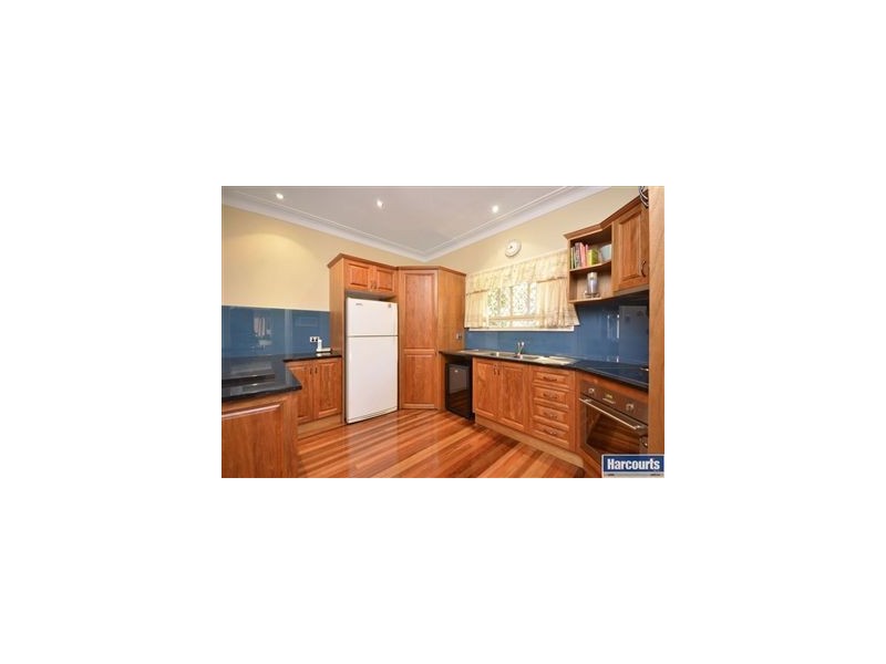 32 Watcombe Street, Wavell Heights QLD 4012