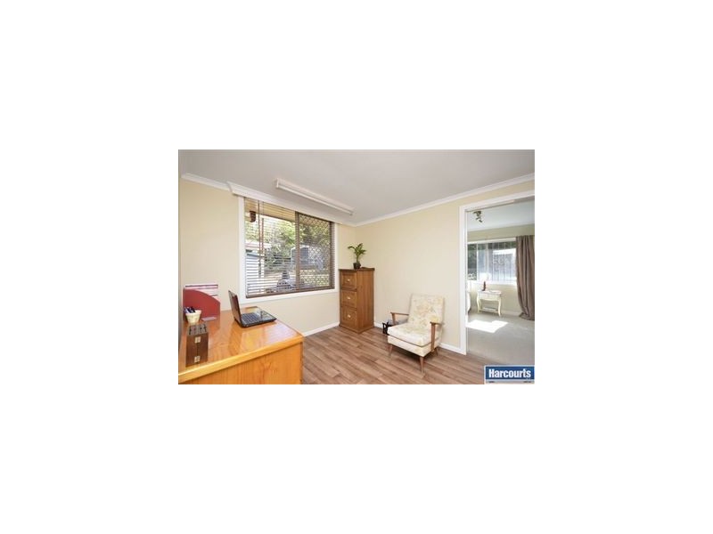 32 Watcombe Street, Wavell Heights QLD 4012