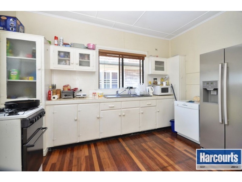 26 Clarke Street, Hendra QLD 4011