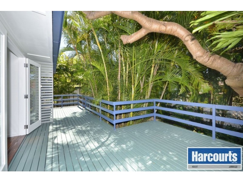 30 Luke Street, Wavell Heights QLD 4012