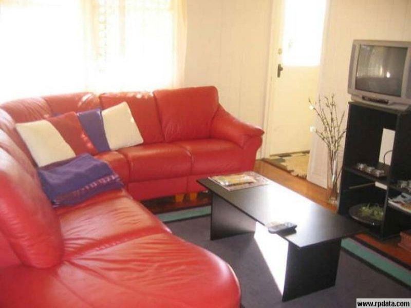 2 Brook Street, Hendra QLD 4011