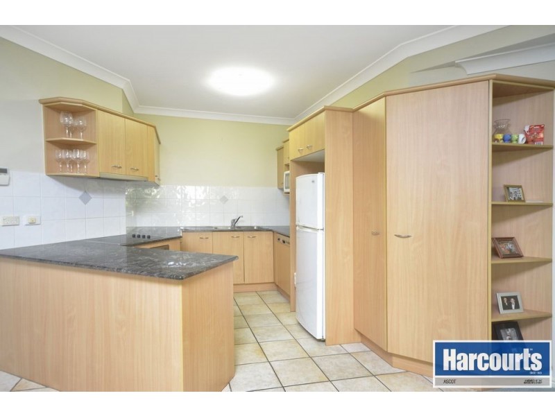 8/84 Racecourse Road, Ascot QLD 4007