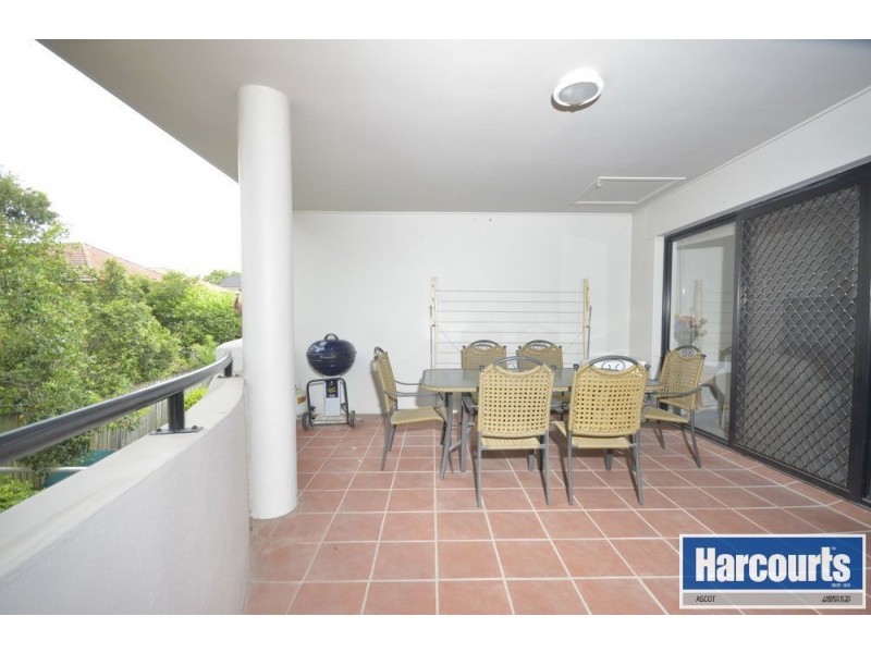 8/84 Racecourse Road, Ascot QLD 4007