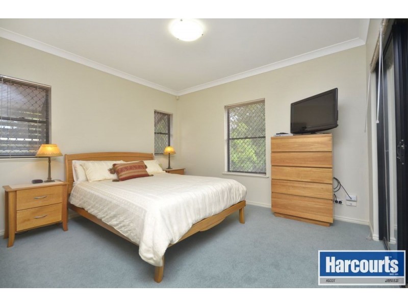 8/84 Racecourse Road, Ascot QLD 4007