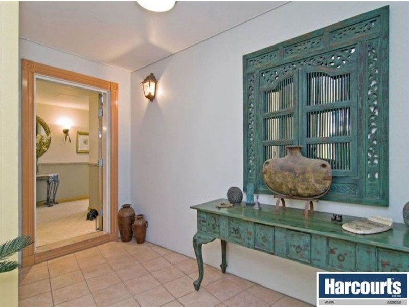 4/27 Harbour Road, Hamilton QLD 4007