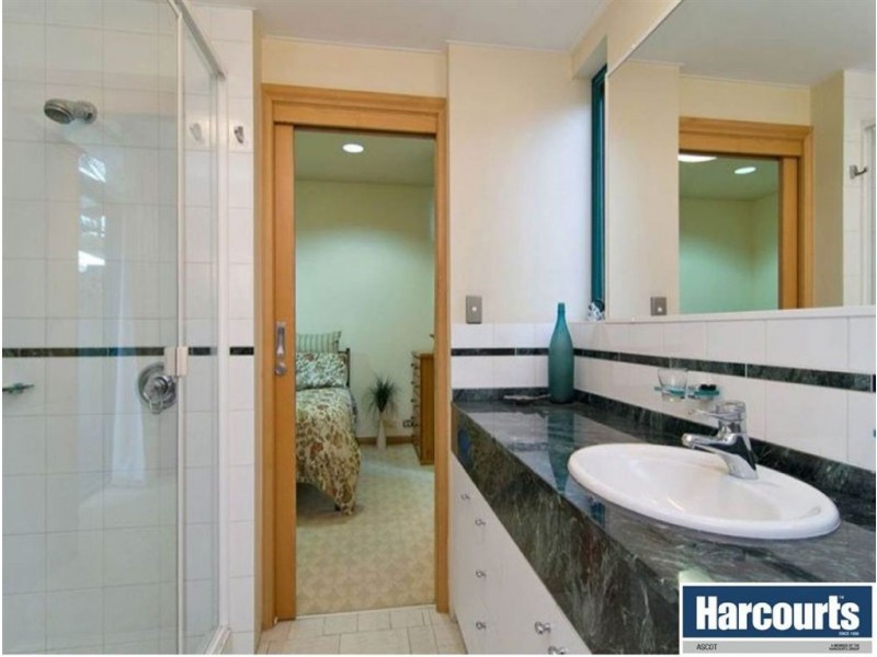 4/27 Harbour Road, Hamilton QLD 4007