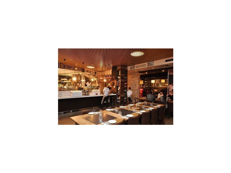 2/27 Harbour Road, Hamilton QLD 4007