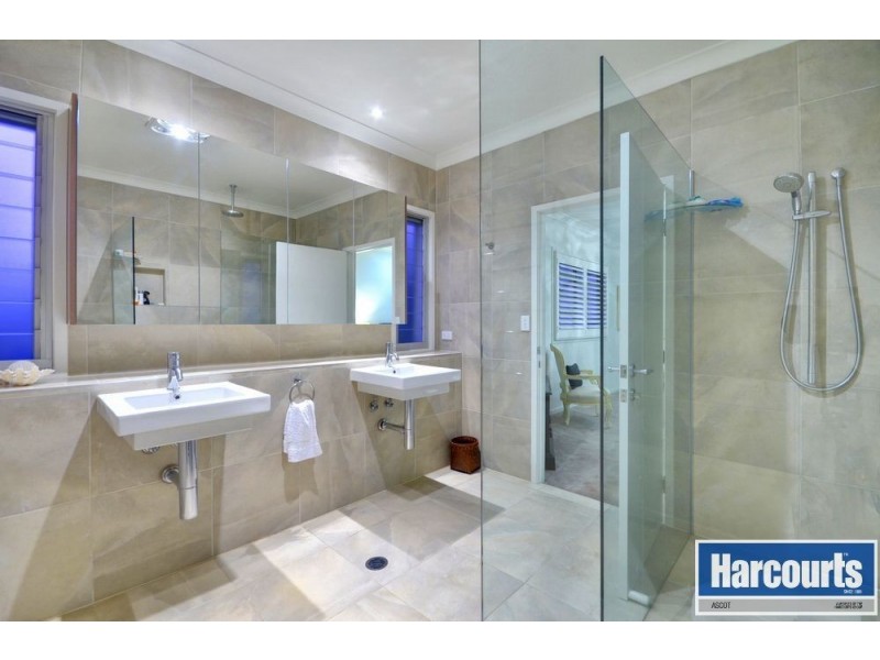 10A Doncaster Street, Hendra QLD 4011