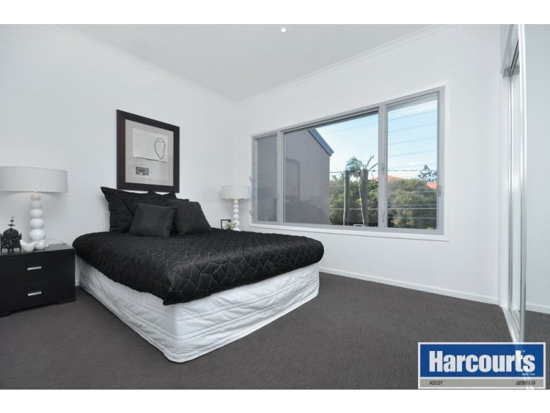 8 Silva Street, Ascot QLD 4007