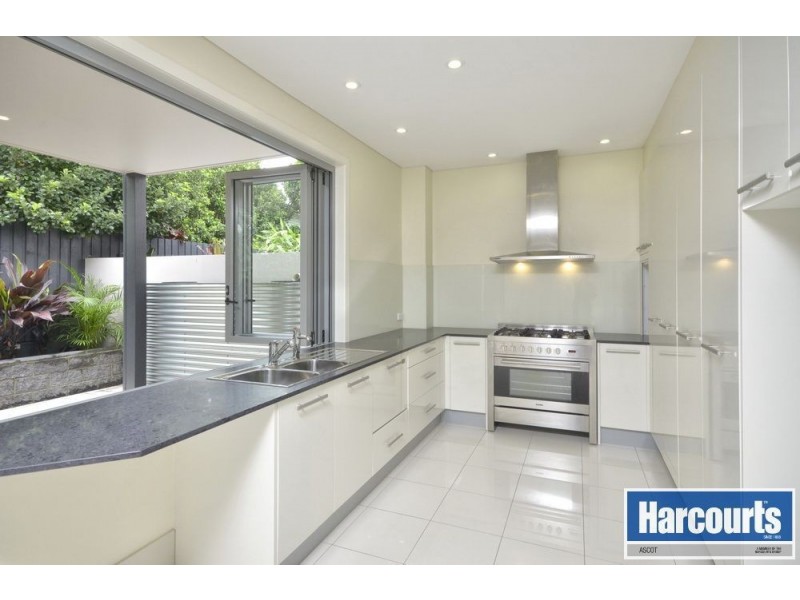 Clayfield QLD 4011