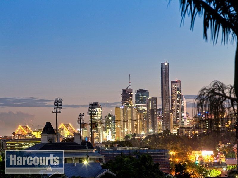 135 Crosby Road, Hamilton QLD 4007