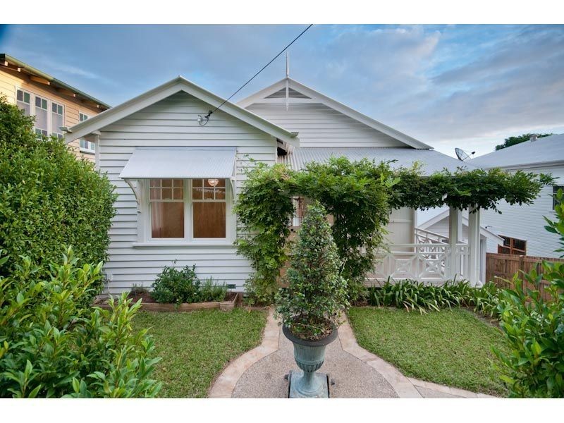 135 Crosby Road, Hamilton QLD 4007