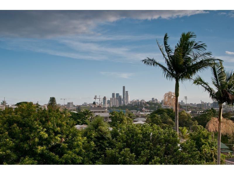 135 Crosby Road, Hamilton QLD 4007