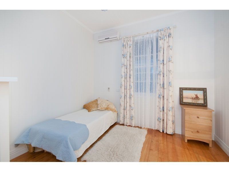 135 Crosby Road, Hamilton QLD 4007