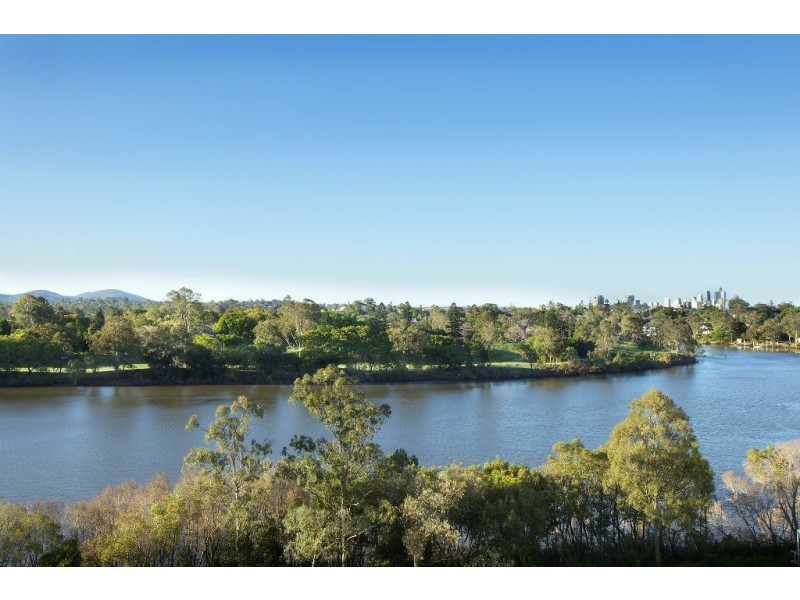 197 King Arthur Terrace, Tennyson QLD 4105