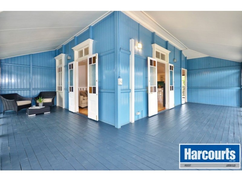 11 Balowrie Street, Hamilton QLD 4007