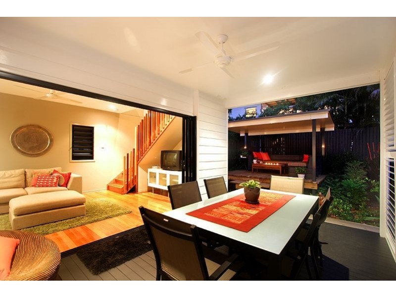 33 Hutton Street, Clayfield QLD 4011