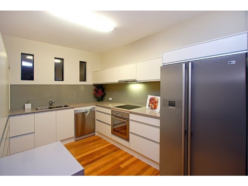 33 Hutton Street, Clayfield QLD 4011