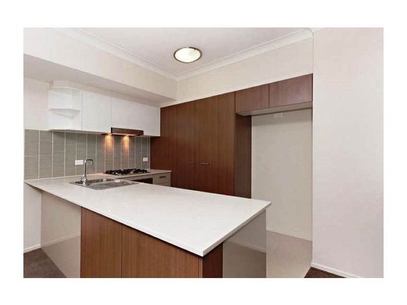 63/32 Agnes Street, Albion QLD 4010