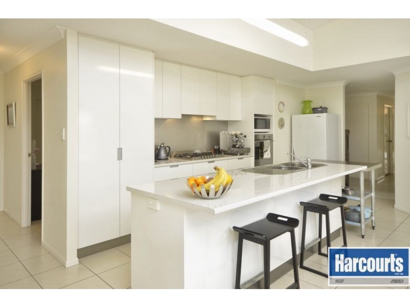 69 Oates Parade, Northgate QLD 4013