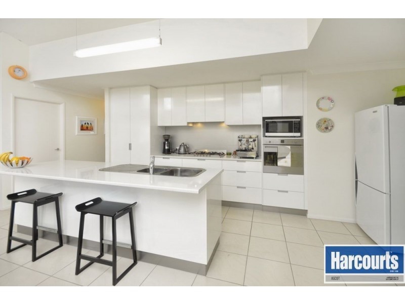 69 Oates Parade, Northgate QLD 4013