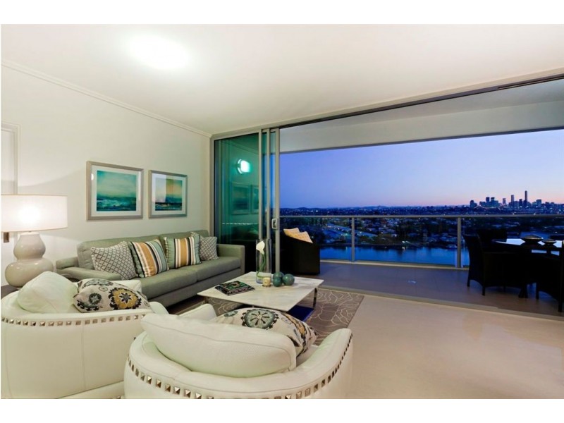 12106/8 Harbour Rd, Hamilton QLD 4007