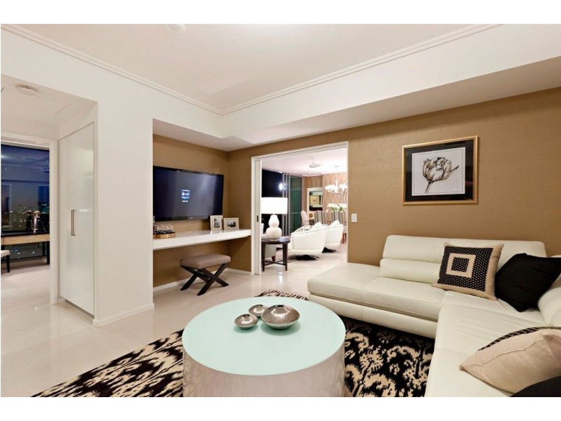 12106/8 Harbour Rd, Hamilton QLD 4007