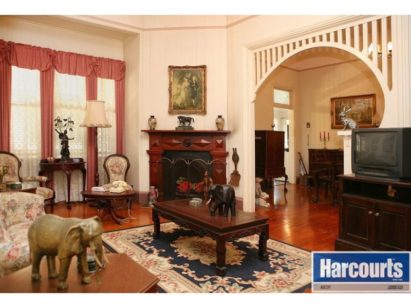 108 McLennan Street, Wooloowin QLD 4030