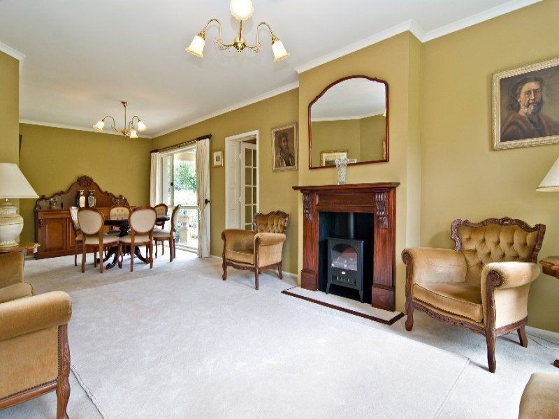 4 Riverine Court, Samford Valley QLD 4520