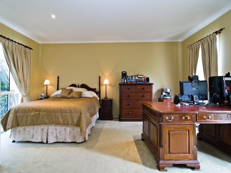 4 Riverine Court, Samford Valley QLD 4520