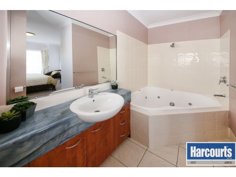 5/102 Racecourse Road, Ascot QLD 4007