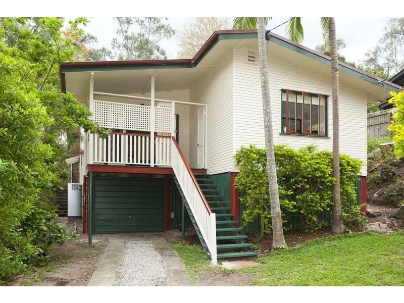 27 Bathurst Street, Red Hill QLD 4059