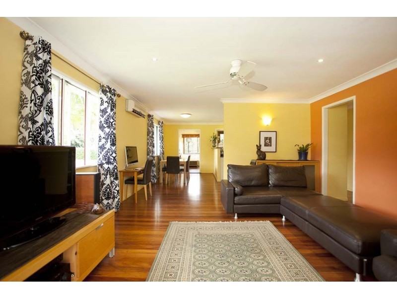 27 Bathurst Street, Red Hill QLD 4059