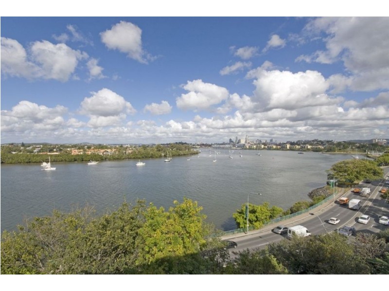 35 Hillside Crescent, Hamilton QLD 4007