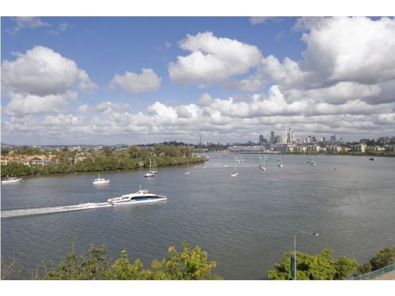 35 Hillside Crescent, Hamilton QLD 4007