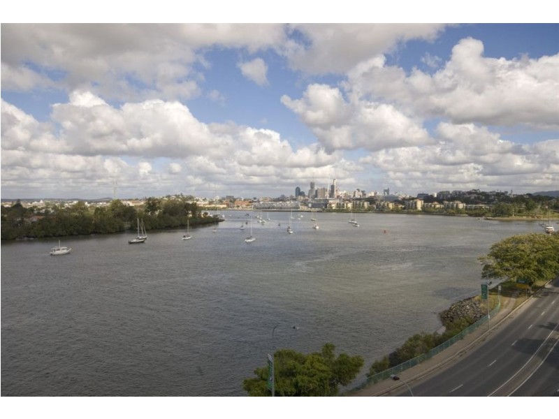 35 Hillside Crescent, Hamilton QLD 4007