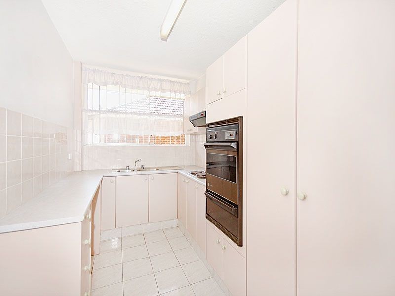 2/36 Alexandra Road, Ascot QLD 4007