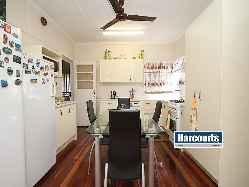 6 Parker Avenue, Northgate QLD 4013