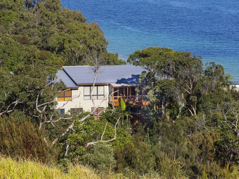 27 Nautilus Drive, Tangalooma QLD 4025